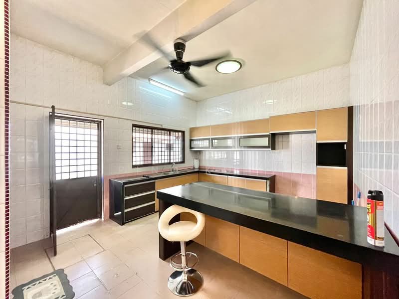 Rumah Teres 2 Tingkat untuk Dijual di Sungai Nibong (Bayan Lepas) - Ping Koay - Kitchen - PropertyGuru.com.my