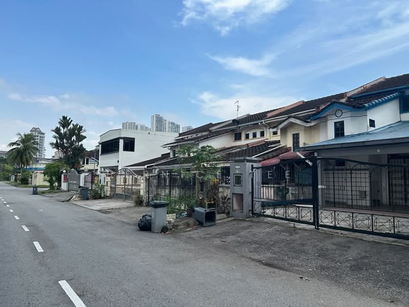 1.5-storey Terraced House for Sale in Masai (Johor) - Bernice Tee - Exterior - PropertyGuru.com.my