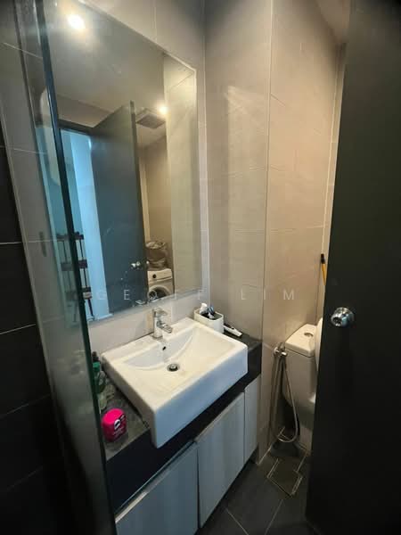 Condominium for Rent at Queensville - Geoff Lim - Bathroom - PropertyGuru.com.my