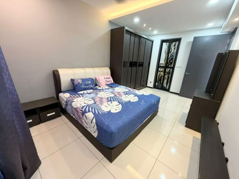 Servis Apartment untuk Disewa di Luminari - Carson Ang - Bedroom - PropertyGuru.com.my