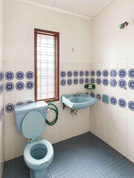 2-storey Terraced House for Sale in Taman Bukit Maluri (Kepong) - Sean Yong - Bathroom - PropertyGuru.com.my
