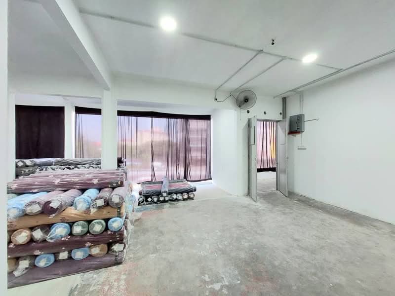Shop for Sale in KL City Centre (Kuala Lumpur) - BH Tieh - Interior - PropertyGuru.com.my
