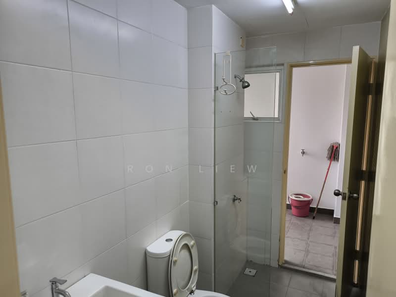 Condominium for Rent at The Sanderson - Ron Liew - Bathroom - PropertyGuru.com.my
