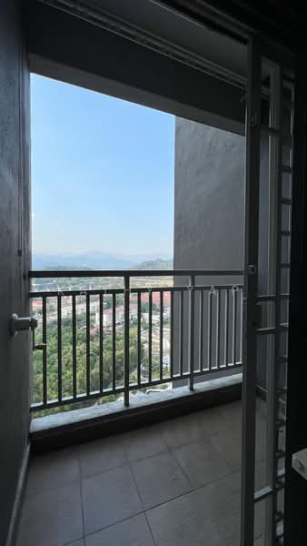 Servis Apartment untuk Disewa di Ayuman Suites - Kathy Yap - Balcony - PropertyGuru.com.my