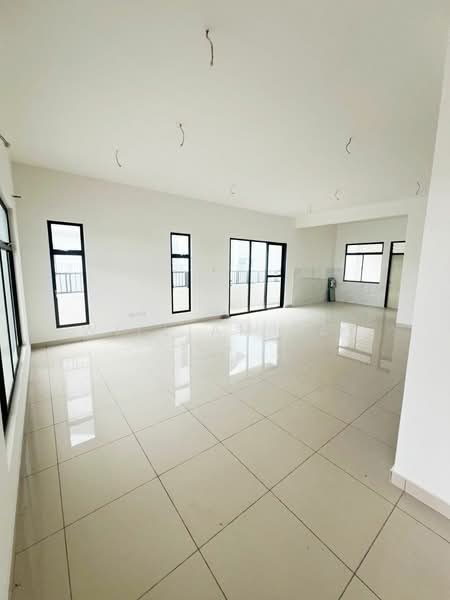 Rumah Teres 2 Tingkat untuk Dijual di Skudai (Johor) - William Tay - Living Room - PropertyGuru.com.my