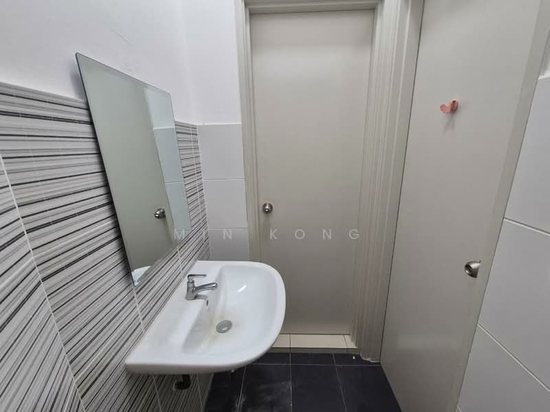 2-storey Terraced House for Sale in Iskandar Puteri (Nusajaya) (Johor) - Min Kong - Bathroom - PropertyGuru.com.my