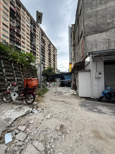 Shop for Rent in Kuala Lumpur (Kuala Lumpur) - Wan Hung Liew - Exterior - PropertyGuru.com.my