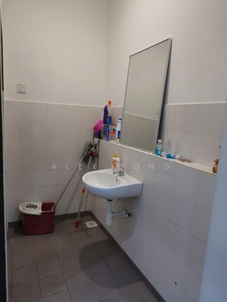 Pejabat untuk Disewa di Bayan Lepas (Penang) - Alex Wong - Bathroom - PropertyGuru.com.my