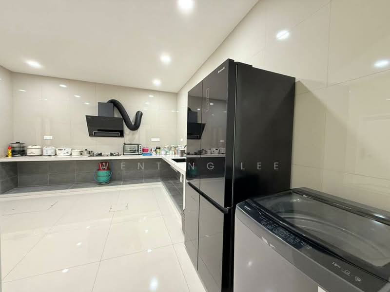 Rumah Kluster untuk Disewa di Taman Mutiara Mas (Skudai) - Wenting Lee - Kitchen - PropertyGuru.com.my