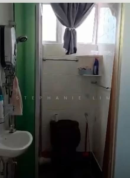 Pangsapuri untuk Dijual di Casa Pinang - Stephanie Lim - Bathroom - PropertyGuru.com.my