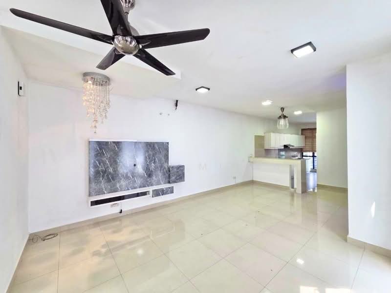 2-storey Terraced House for Sale in Laman Glenmarie (Shah Alam) - Hazlin Miswan - Living Room - PropertyGuru.com.my