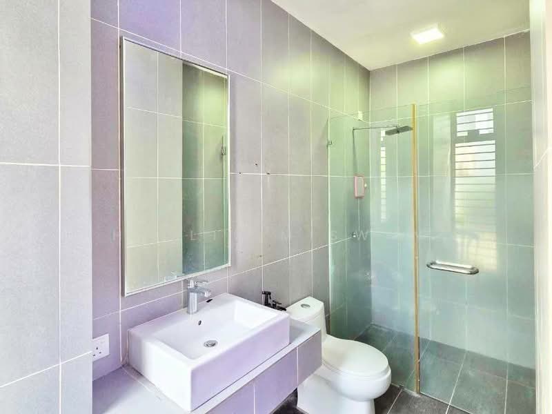 2-storey Terraced House for Sale in Laman Glenmarie (Shah Alam) - Hazlin Miswan - Bathroom - PropertyGuru.com.my