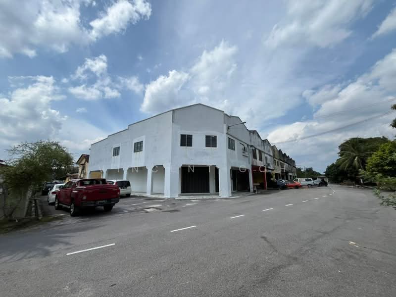 Kedai / Pejabat untuk Dijual di Klang (Selangor) - Vincent Goh - Exterior - PropertyGuru.com.my