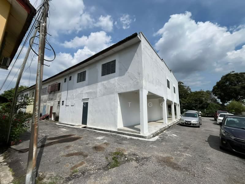 Kedai / Pejabat untuk Dijual di Klang (Selangor) - Vincent Goh - Exterior - PropertyGuru.com.my