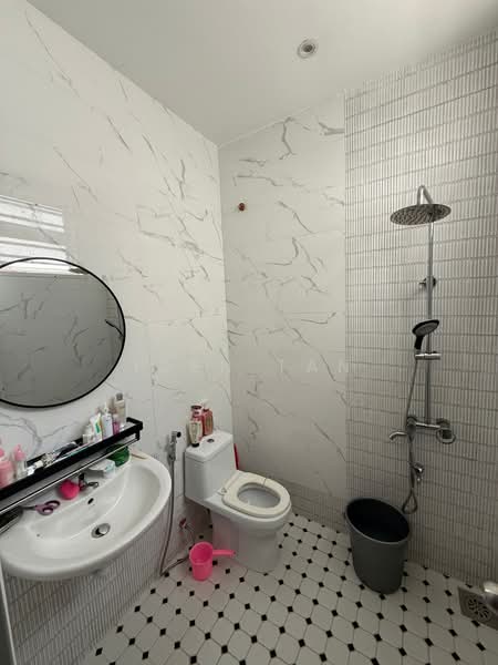 Rumah Teres 2 Tingkat untuk Dijual di Taman Mutiara Rini (Skudai) - Iden Tan - Bathroom - PropertyGuru.com.my