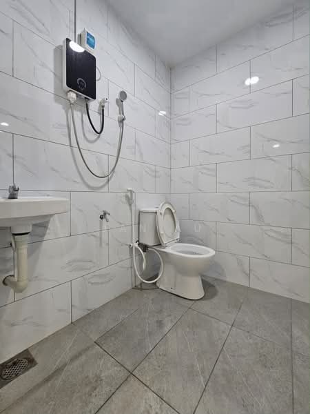2-storey Terraced House for Sale in Taman Desa Jaya (Johor Bahru) - JAN AU - Bathroom - PropertyGuru.com.my