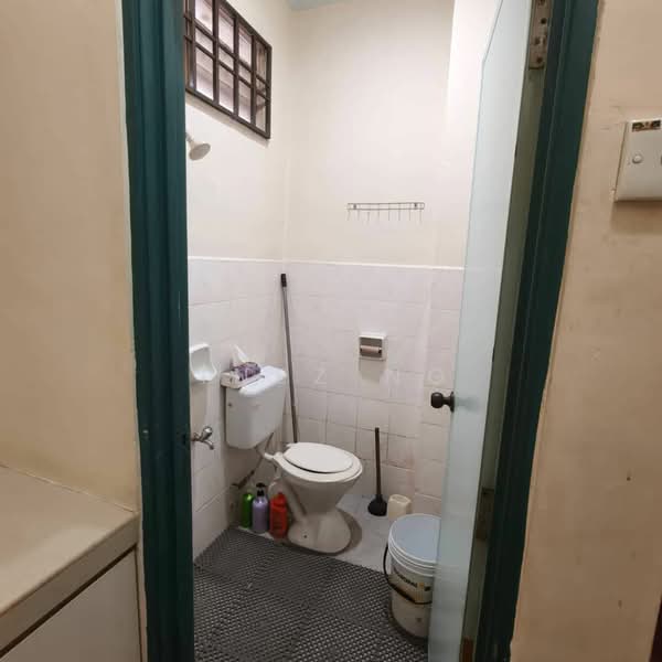 2-storey Terraced House for Sale in Gelang Patah (Johor) - Inez Ng - Bathroom - PropertyGuru.com.my