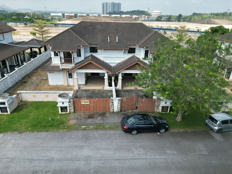 Rumah Berkembar untuk Dijual di Nilai (Negeri Sembilan) - Mohd Faizal - Exterior - PropertyGuru.com.my