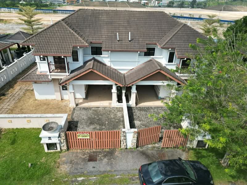 Rumah Berkembar untuk Dijual di Nilai (Negeri Sembilan) - Mohd Faizal - Exterior - PropertyGuru.com.my