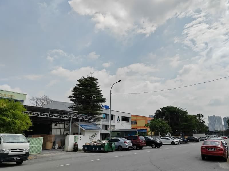 Semi-D Factory for Sale in Taman Perindustrian Usj 1 (Subang Jaya) - Tron Wan - Exterior - PropertyGuru.com.my