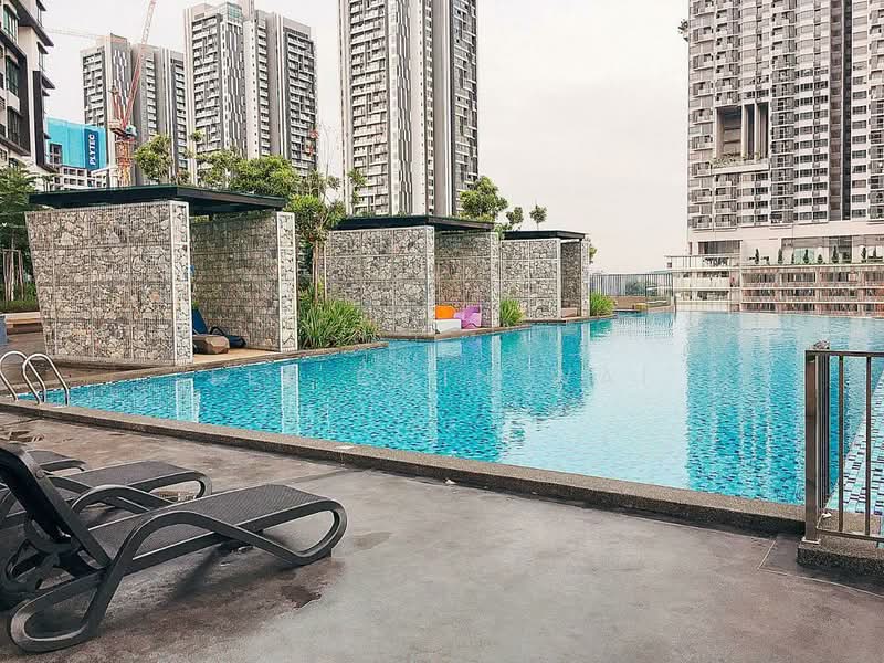 Service Residence for Sale at D'sands Residence - Lee Chin Wai - Pool - PropertyGuru.com.my