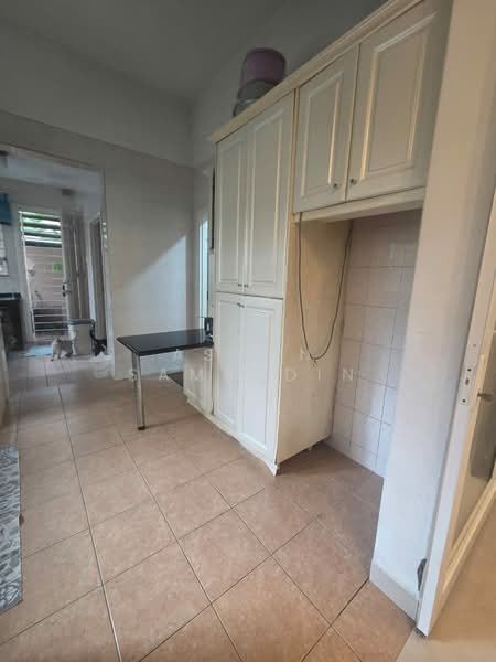 2-storey Terraced House for Rent in Shah Alam (Selangor) - Asman Samsudin - Kitchen - PropertyGuru.com.my