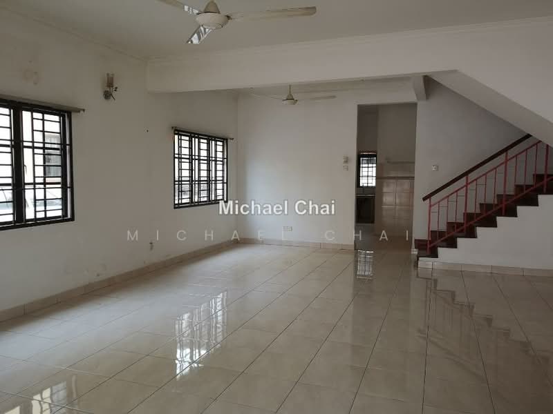 Rumah Teres untuk Dijual di Bandar Puteri Puchong (Puchong) - Michael Chai - Living Room - PropertyGuru.com.my