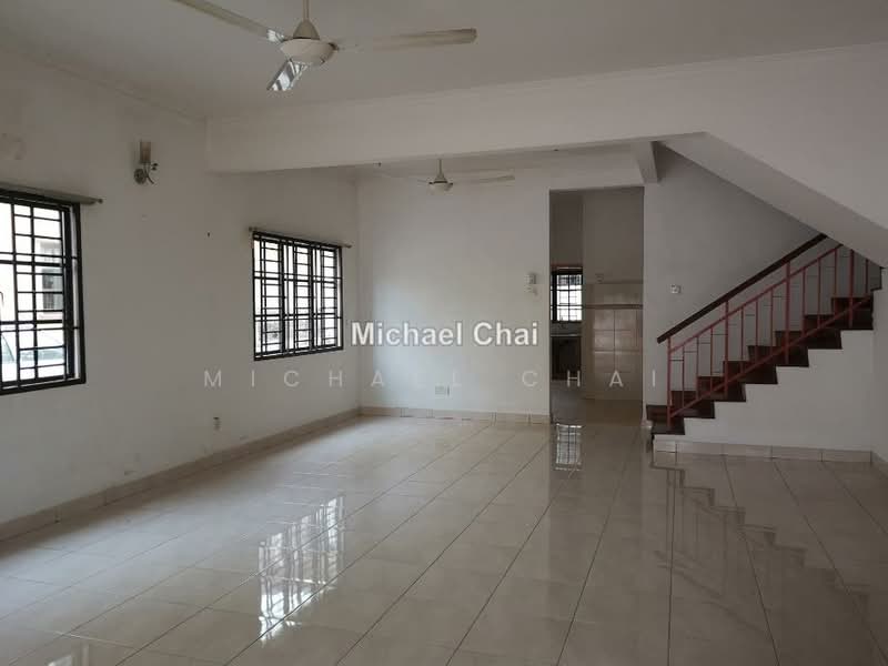 Rumah Teres untuk Dijual di Bandar Puteri Puchong (Puchong) - Michael Chai - Living Room - PropertyGuru.com.my