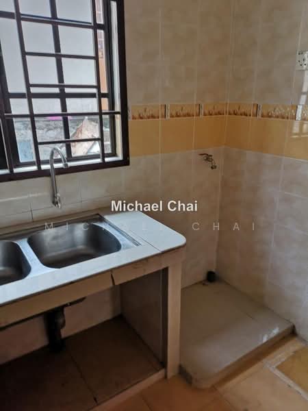 Rumah Teres untuk Dijual di Bandar Puteri Puchong (Puchong) - Michael Chai - Kitchen - PropertyGuru.com.my