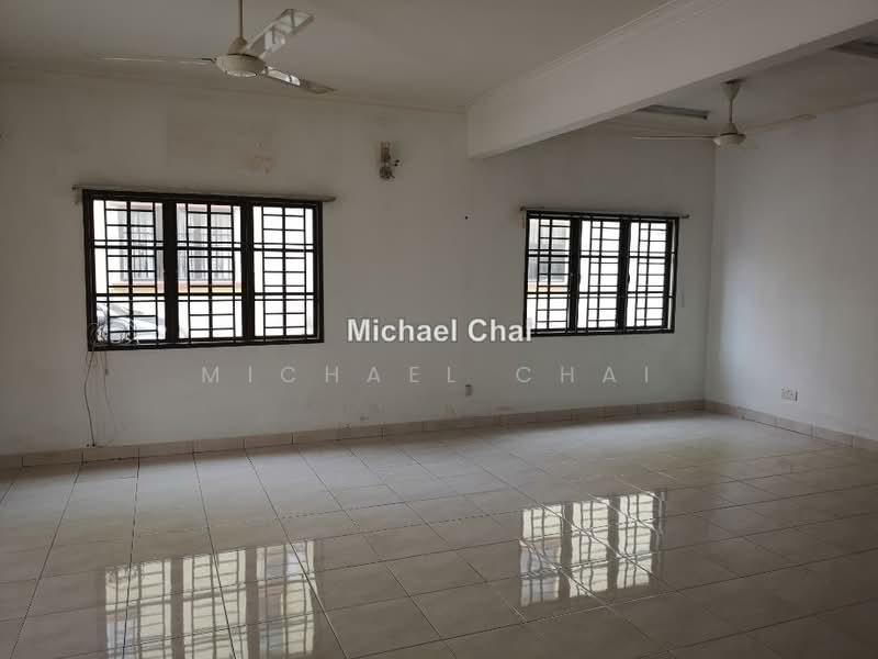 Rumah Teres untuk Dijual di Bandar Puteri Puchong (Puchong) - Michael Chai - Living Room - PropertyGuru.com.my