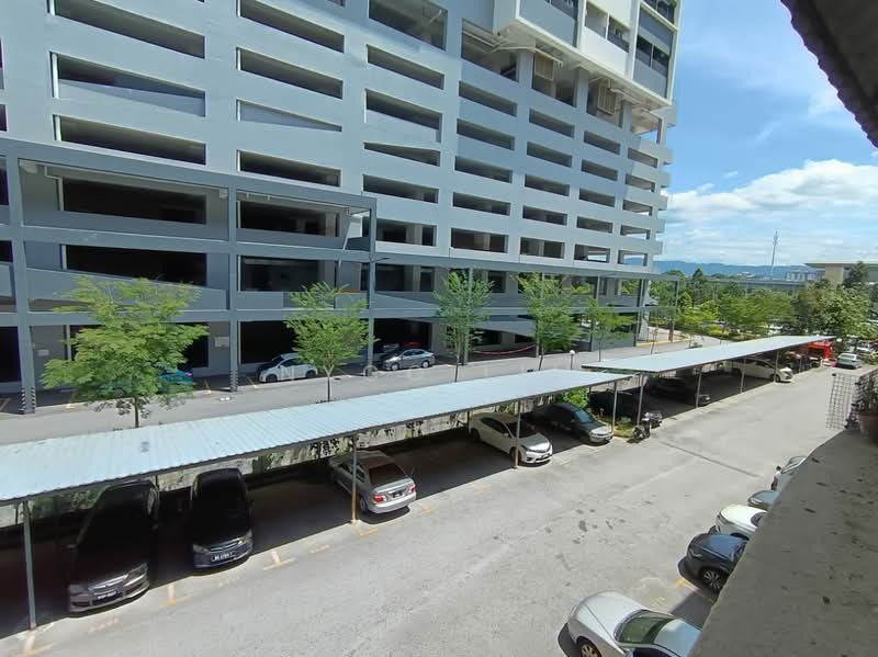 Pangsapuri untuk Dijual di Cheras Perdana Ria Apartment - Nyco Lim - Car Park - PropertyGuru.com.my