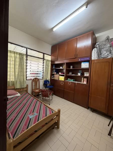 Terraced House for Sale in Island Glades (Jelutong) - Sam Ooi - Bedroom - PropertyGuru.com.my
