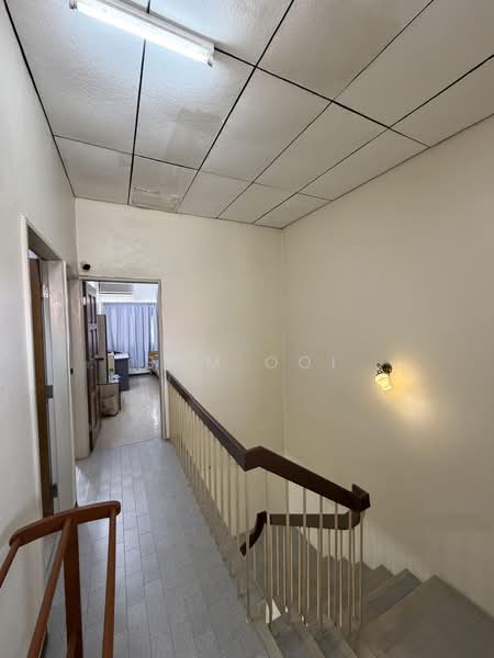 Terraced House for Sale in Island Glades (Jelutong) - Sam Ooi - Corridor - PropertyGuru.com.my