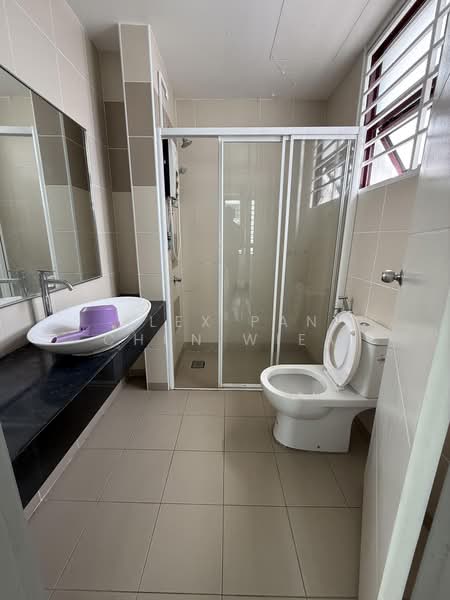 Kondominium untuk Dijual di Rafflesia - Alex Pan Chun Wiea - Bathroom - PropertyGuru.com.my
