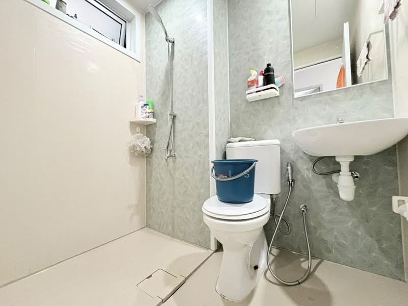 Pangsapuri untuk Dijual di Harmoni Elmina 1 @ City Of Elmina - Hazlin Miswan - Bathroom - PropertyGuru.com.my