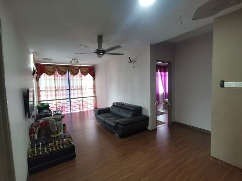 Rumah Berkembar untuk Dijual di Taman Vista Kirana (Bukit Katil) - Ramona Tan - Living Room - PropertyGuru.com.my