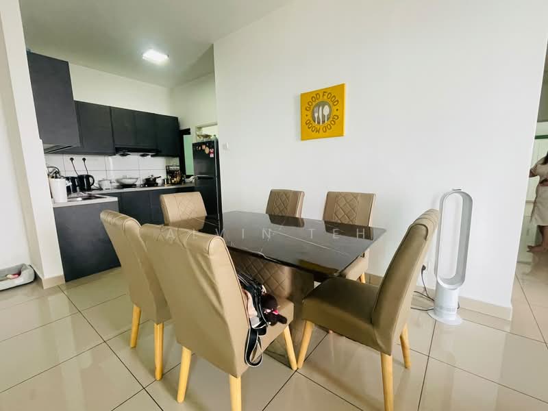Condominium for Sale at Parkhill Residence - Alvin Teh - Dining Room - PropertyGuru.com.my