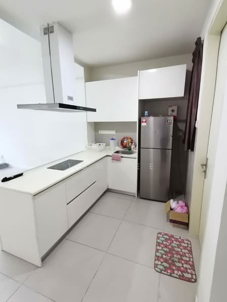Service Residence for Sale at Nova Saujana - Tom Lee - Kitchen - PropertyGuru.com.my
