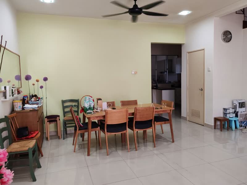 Rumah Teres untuk Dijual di Kota Kemuning (Shah Alam) - Chloe Tan - Dining Room - PropertyGuru.com.my