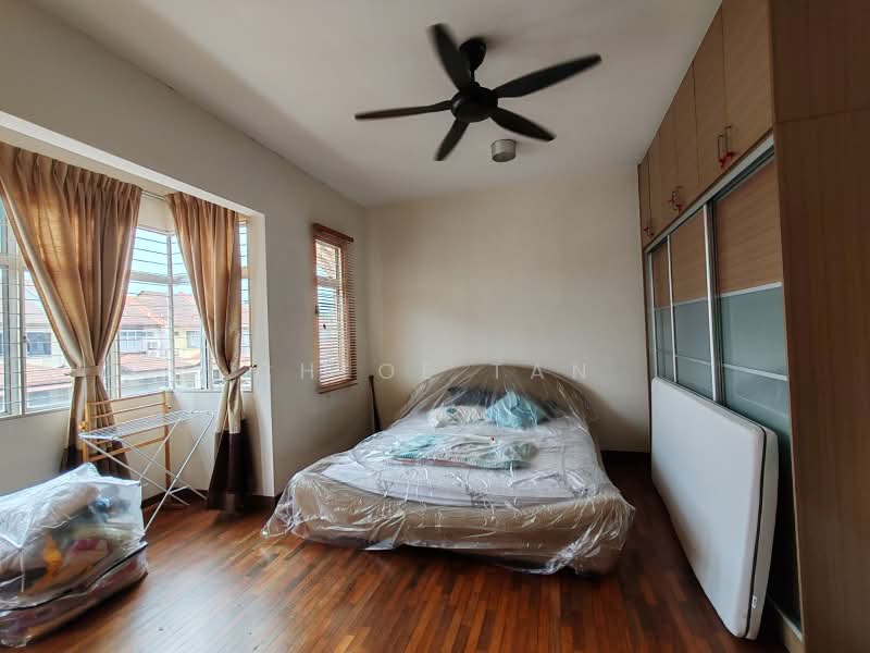 Rumah Teres untuk Dijual di Kota Kemuning (Shah Alam) - Chloe Tan - Bedroom - PropertyGuru.com.my