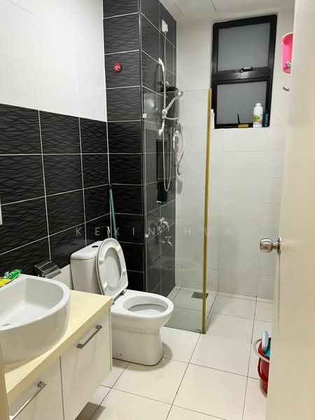Servis Apartment untuk Dijual di The Platino Serviced Apartment - Kexin Hua - Bathroom - PropertyGuru.com.my