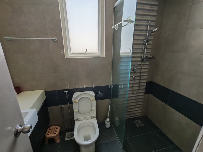 Service Residence for Sale at The Loft @ ZetaPark - Jeff Ooi - Bathroom - PropertyGuru.com.my