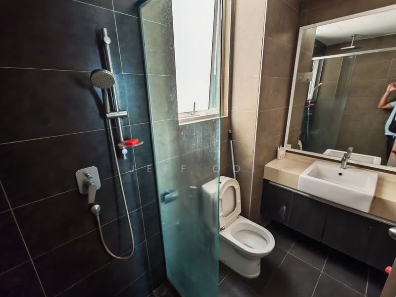 Service Residence for Sale at The Loft @ ZetaPark - Jeff Ooi - Bathroom - PropertyGuru.com.my