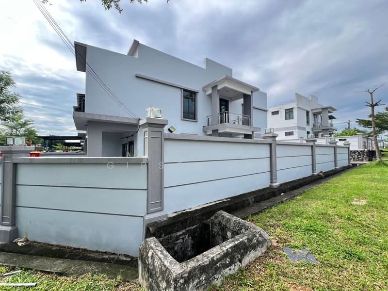Rumah Teres 2-Tingkat untuk Dijual di Taman Mengkibol (Kluang) - Gipson Lay - PropertyGuru.com.my