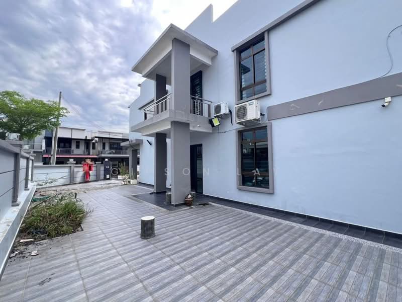 Rumah Teres 2-Tingkat untuk Dijual di Taman Mengkibol (Kluang) - Gipson Lay - PropertyGuru.com.my