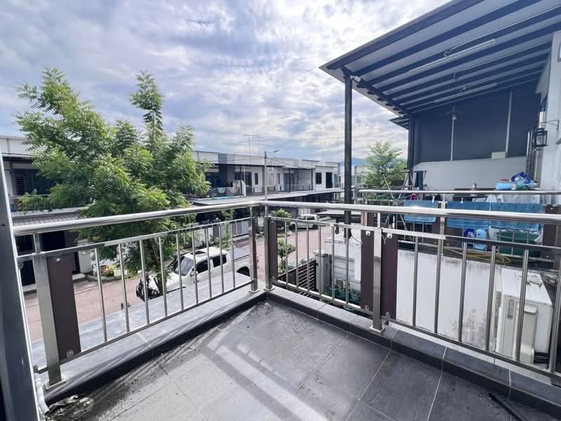 Rumah Teres 2-Tingkat untuk Dijual di Taman Mengkibol (Kluang) - Gipson Lay - PropertyGuru.com.my