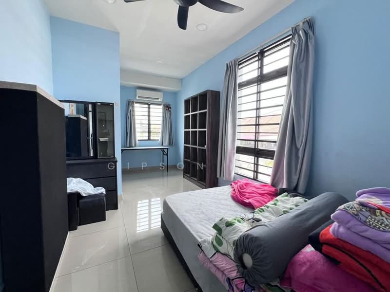 Rumah Teres 2-Tingkat untuk Dijual di Taman Mengkibol (Kluang) - Gipson Lay - PropertyGuru.com.my