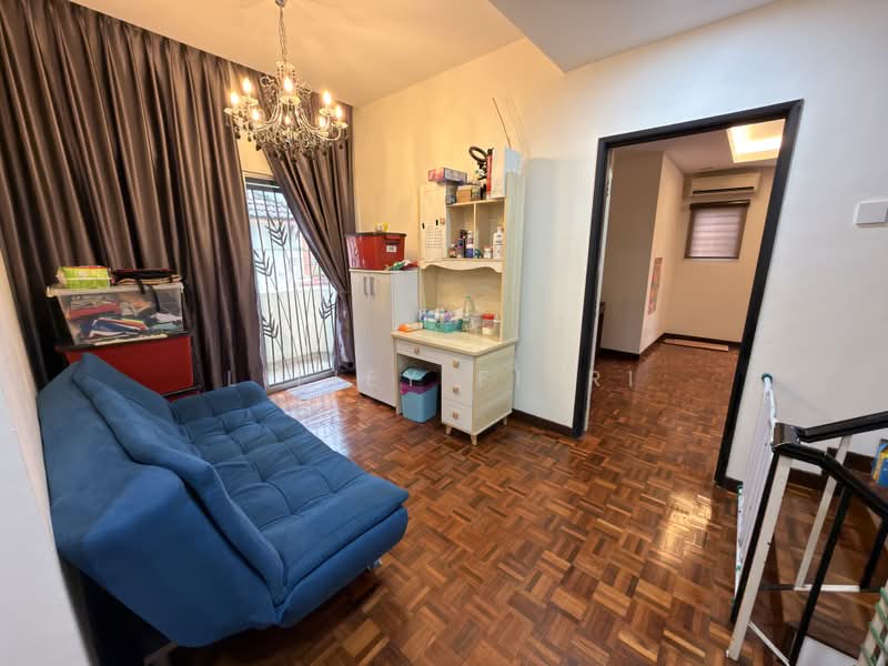 Rumah Berkembar untuk Dijual di Taman Waterfall (Rawang) - Liliey Fitri - PropertyGuru.com.my