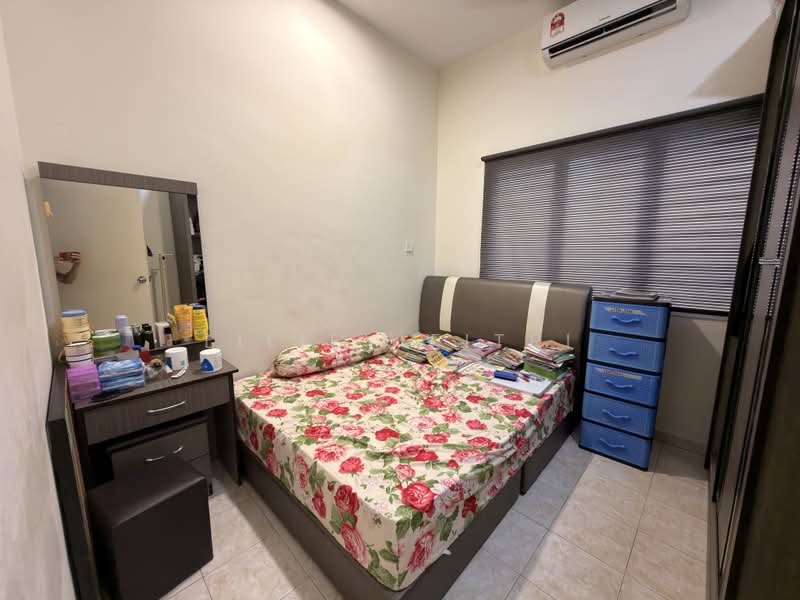 Rumah Berkembar untuk Dijual di Taman Waterfall (Rawang) - Liliey Fitri - PropertyGuru.com.my