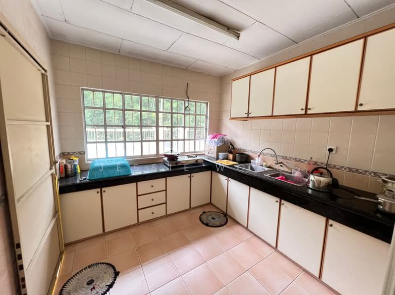 Bungalow for Sale in Bandar Country Homes (Rawang) - Jessie Wong - Kitchen - PropertyGuru.com.my